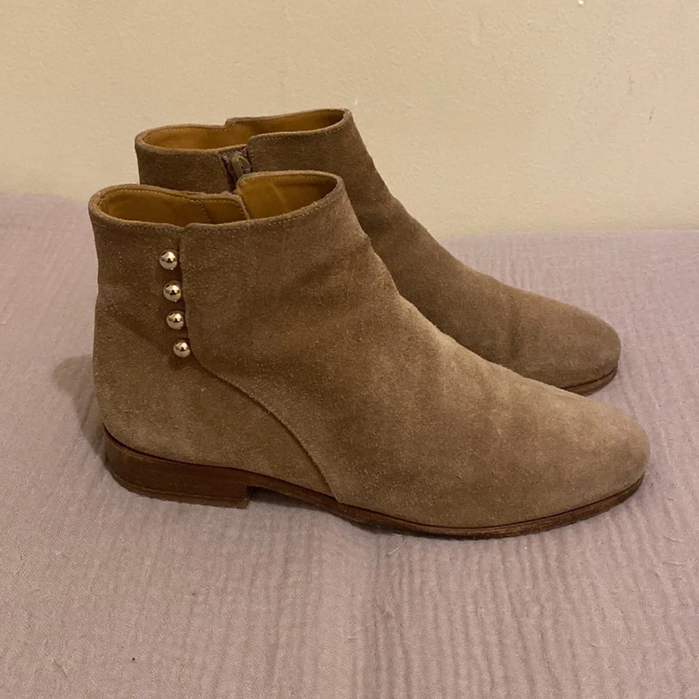 Sezane Stylish Suede Leather Tan Suede Ankle Boots. Size 38